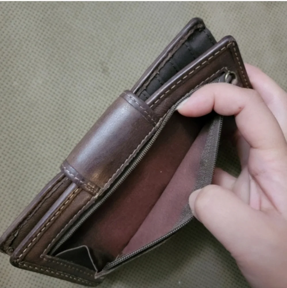 Fossil crosshatched embroidered slim brown leather snap wallet